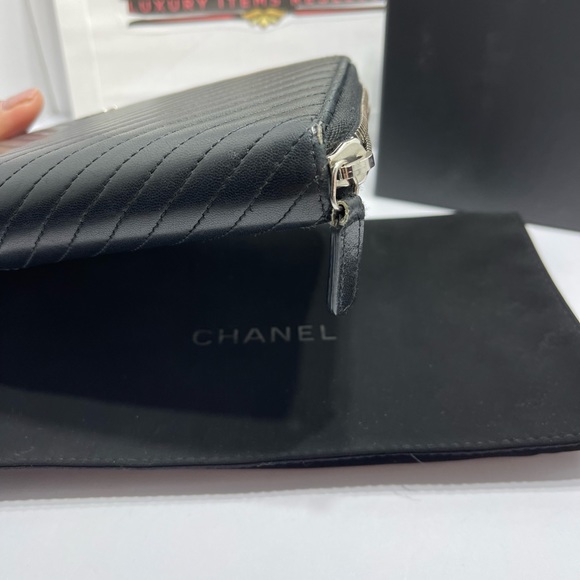 Chanel Zippy wallet in V stitches black lambskin wallet with auth card,box&dbag - Picture 8 of 12